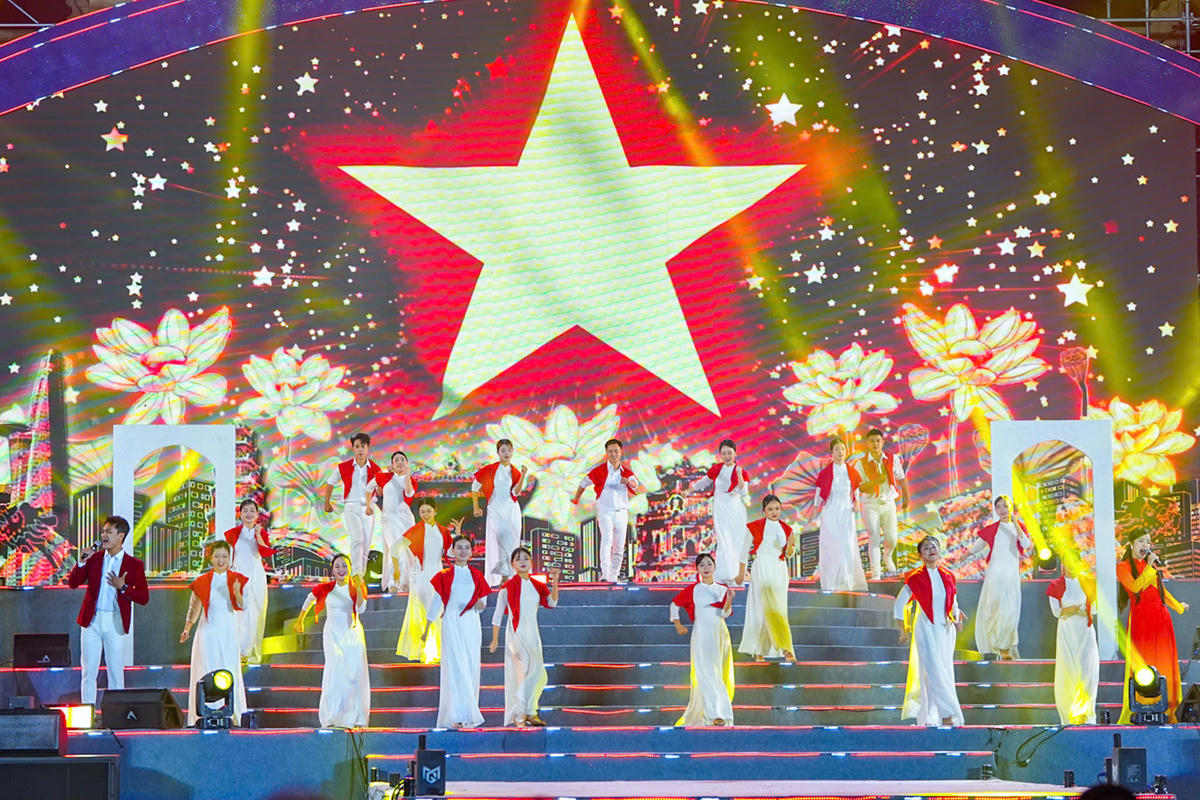 Chương trình nghệ thuật đặc biệt Hải Phòng chào năm mới 2026 “Tinh hoa ngàn năm - Vươn tầm thời đại”. Ảnh: ĐT.&nbsp;