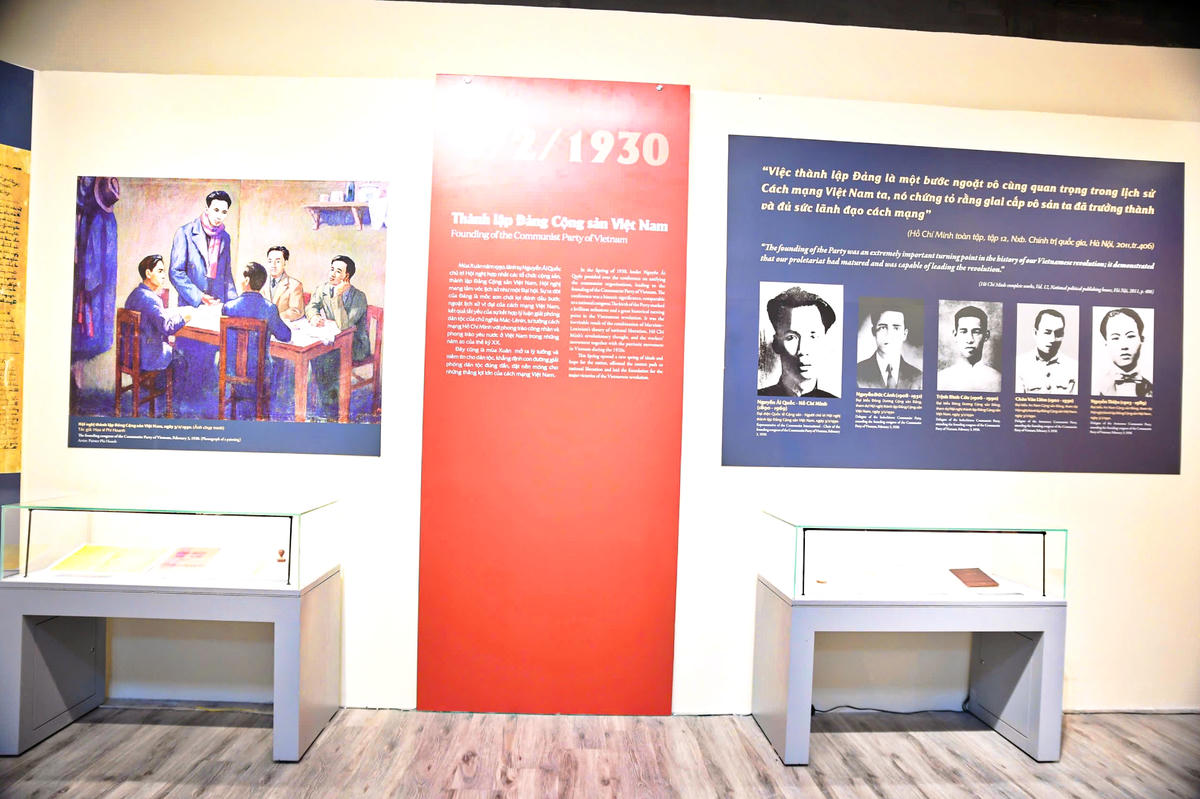 Trưng bày “Mùa Xuân – Khởi nguồn thắng lợi” là dịp để công chúng nhìn lại những dấu mốc mở đầu quan trọng của cách mạng Việt Nam, nơi mỗi mùa Xuân gắn với một bước ngoặt trong hành trình giành độc lập, bảo vệ, xây dựng và phát triển đất nước. Ảnh: Phạm Sỹ.
