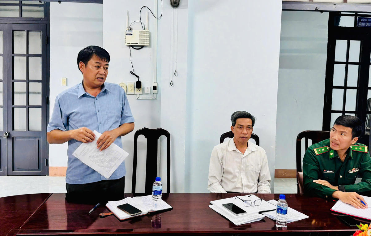 Ông Sao Y Me – Phó Bí thư thường trực Đảng ủy xã Buôn Đôn phát biểu. Ảnh: Thùy Dung.