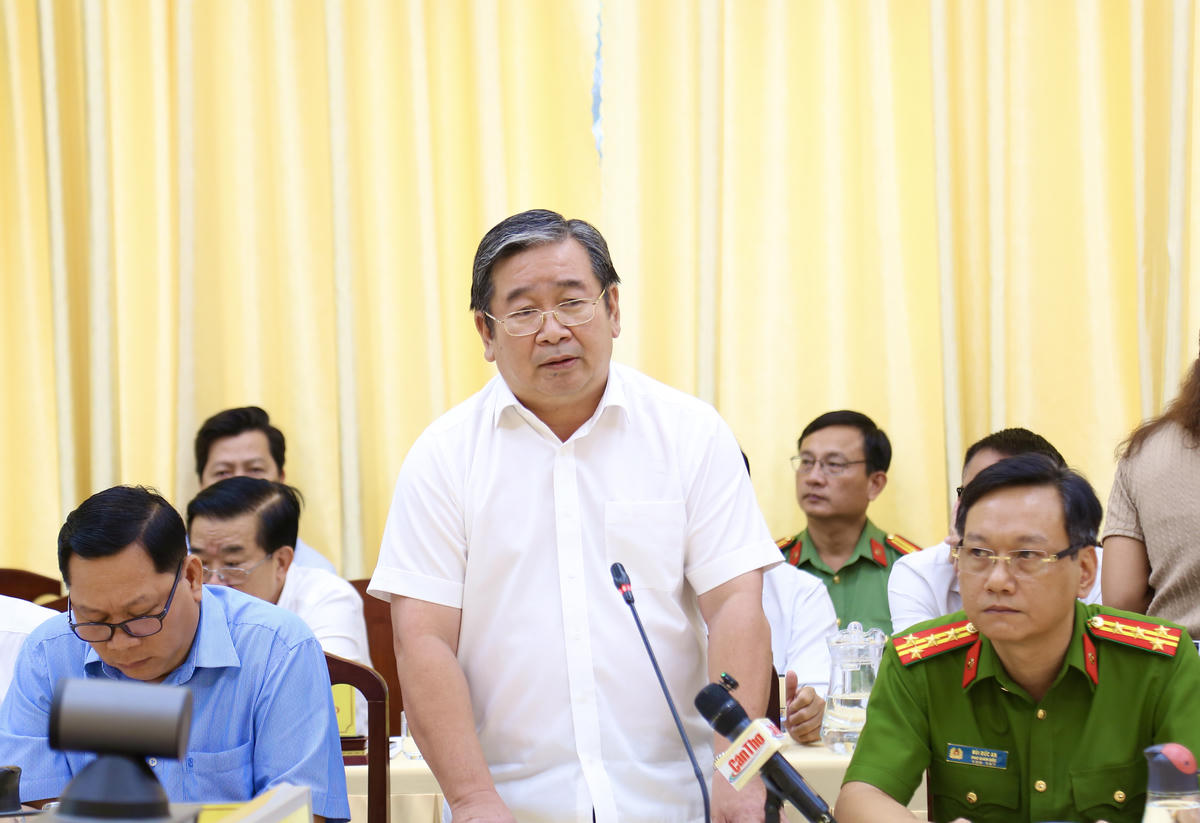 Ông Ngô Thái Chân - Giám đốc Sở Nông nghiệp và Môi trường TP Cần Thơ phát biểu tại buổi họp báo. Ảnh: Thanh Tiến.