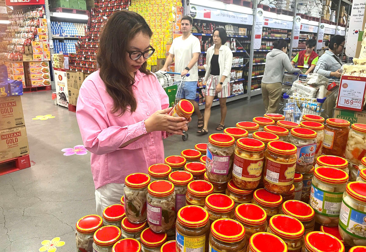 Siết chặt an toàn thực phẩm Tết