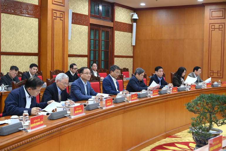 Các đại biểu tham dự cuộc làm việc. (Ảnh: ĐĂNG KHOA)