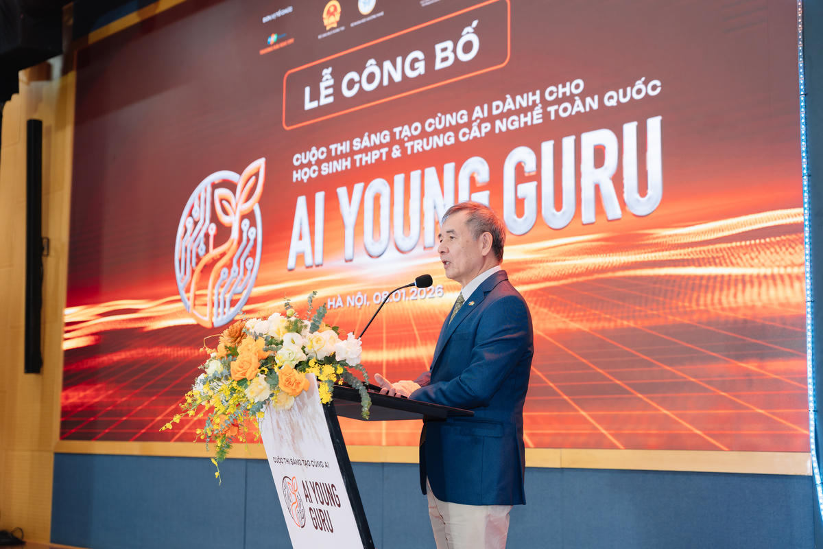 TS Lê Trường Tùng - Chủ tịch Hội đồng trường Trường Đại học FPT phát biểu tại lễ công bố cuộc thi.