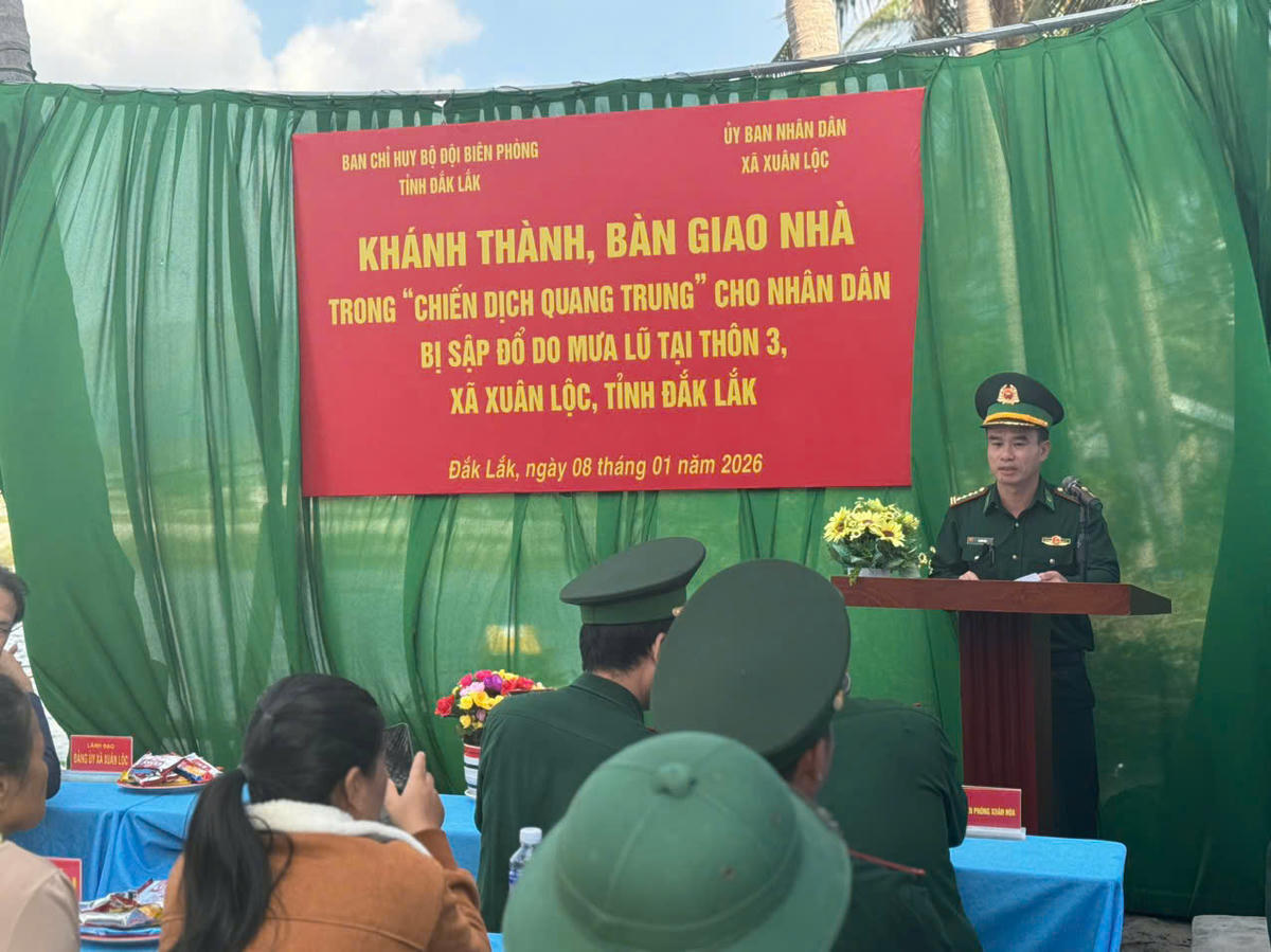 Đại tá Lê Đình Hân, Phó Chỉ huy trưởng Ban Chỉ huy Bộ đội Biên phòng tỉnh Đắk Lắk phát biểu. Ảnh: Thùy Dung.