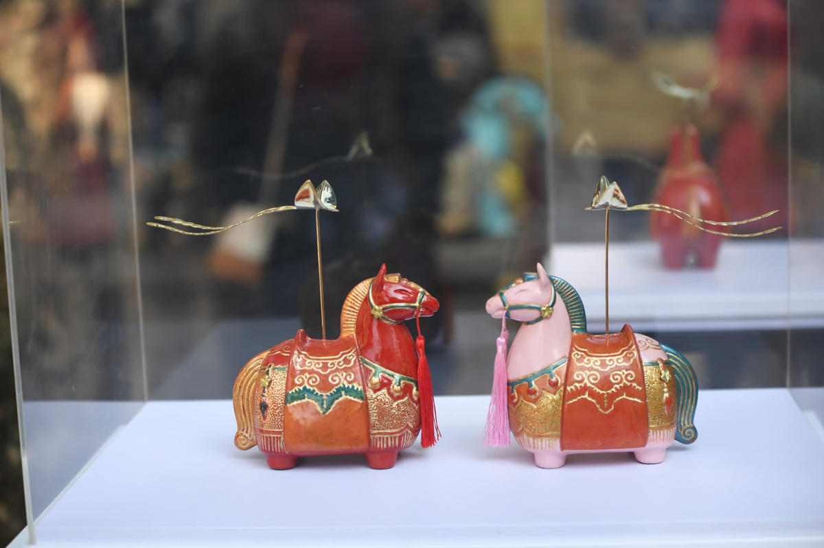 Khai mạc trưng bày "Ngựa về phố"