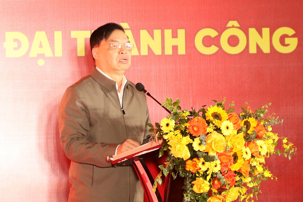 Đại diện lãnh đạo các Hội quần chúng do Đảng, Nhà nước giao nhiệm vụ tham luận tại Hội nghị.