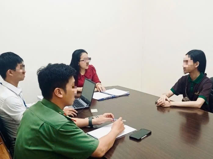 Một Tiktoker bị Công an TPHCM xử phạt do làm clip sai sự thật câu view. Ảnh CACC.