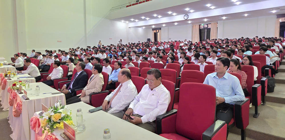 Quang cảnh buổi họp mặt. Ảnh: Nguyên Du