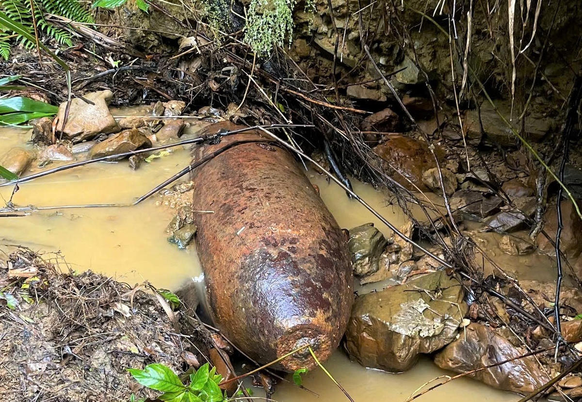 Nơi phát hiện quả bom MK-82 được phát hiện tại suối Mơ Rớ. Ảnh: ARẤT ĐHƠỢ.
