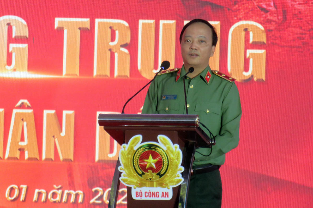 Trung tướng Đặng Hồng Đức, Thứ trưởng Bộ Công an phát biểu tại hội nghị. Ảnh: Chí Đại.