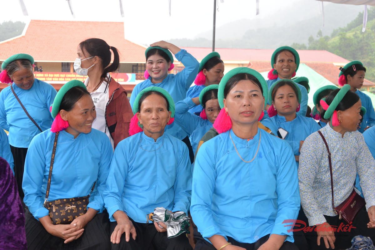 Đời sống vật chất và tinh thần của người dân vùng đồng bào DTTS ở Quảng Ninh ngày càng được cải thiện. Ảnh: Nguyễn Quý.