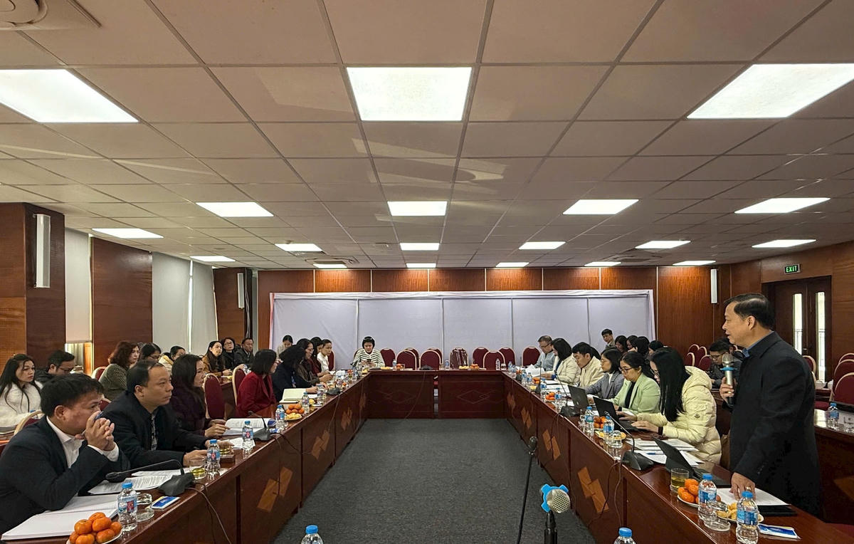 Đoàn kiểm tra liên ngành công tác an toàn thực phẩm số 1 của thành phố Hà Nội làm việc với 5 phường: Tây Tựu, Phú Diễn, Xuân Đỉnh, Đông Ngạc và Thượng Cát. Ảnh: Phương Thu.