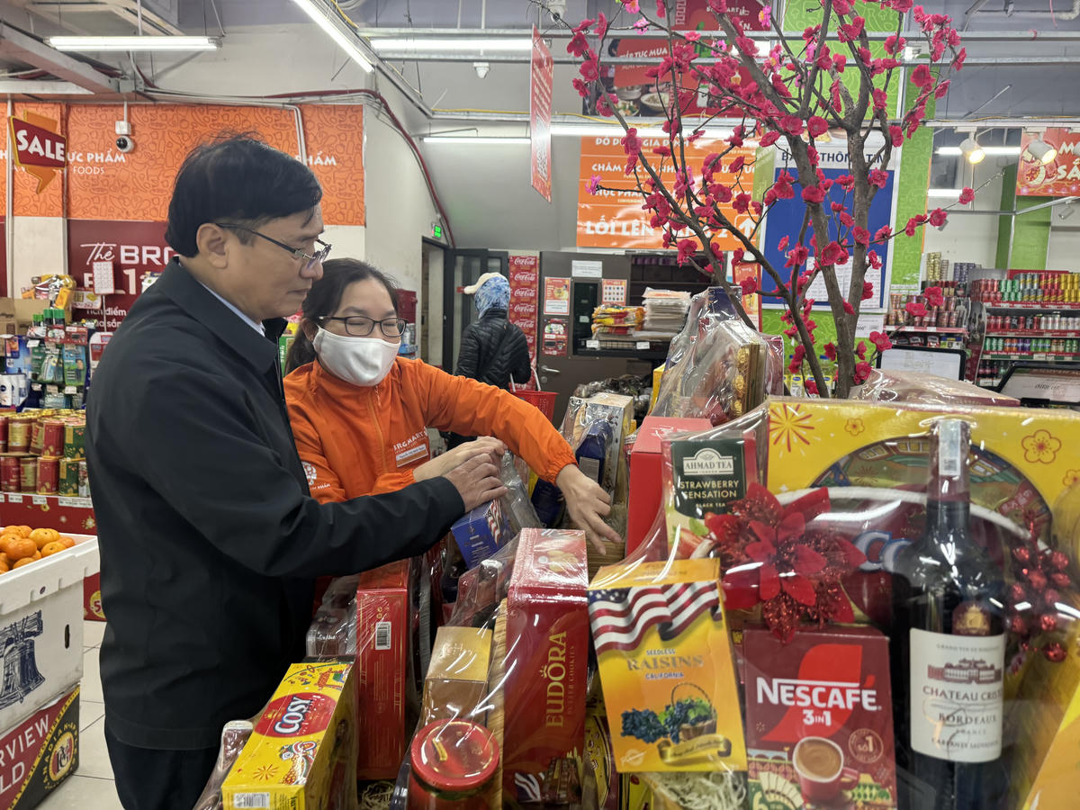 Hà Nội bảo đảm cung ứng hàng hóa cho Tết 2026. 	Ảnh: Lê Minh.