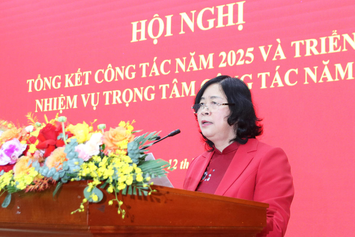 Bí thư Đảng ủy MTTQ, các đoàn thể Trung ương, Chủ tịch UBTƯ MTTQ Việt Nam&nbsp;Bùi Thị Minh Hoài phát biểu tại Hội nghị.