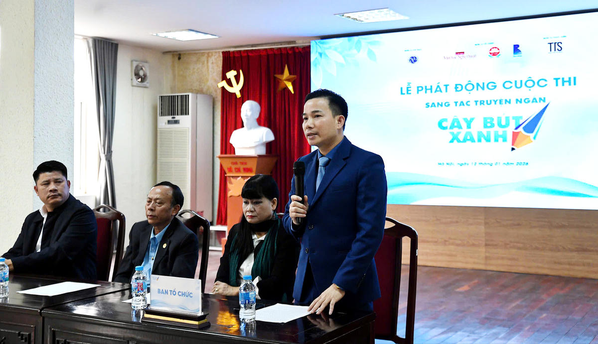 Ông Nguyễn Anh Dũng, Nhà sáng lập và điều hành BOOKAS chia sẻ tại buổi họp báo. Ảnh: Phạm Sỹ.