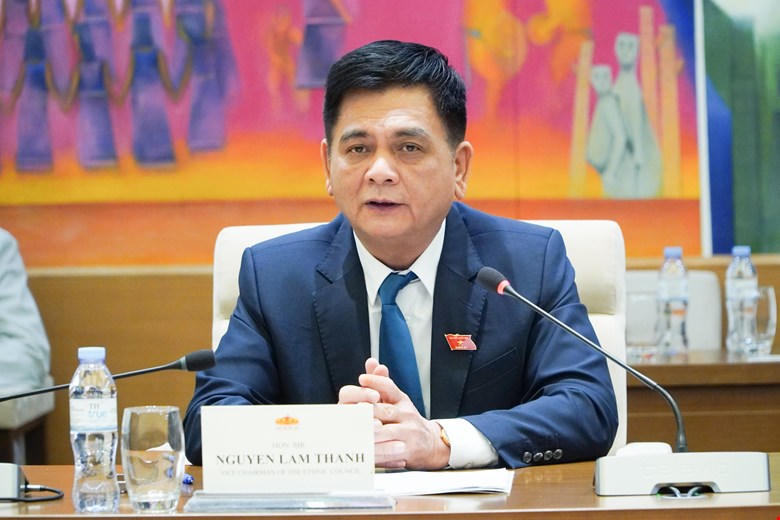 Phó Chủ tịch Hội đồng dân tộc của Quốc hội Nguyễn Lâm Thành.