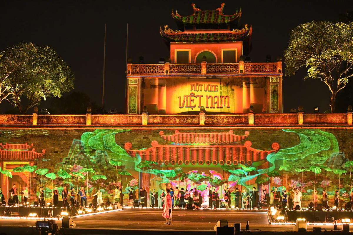 Bộ Chính trị thống nhất chọn ngày 24/11 hằng năm là "Ngày Văn hóa Việt Nam". Ảnh: Phạm Sỹ.