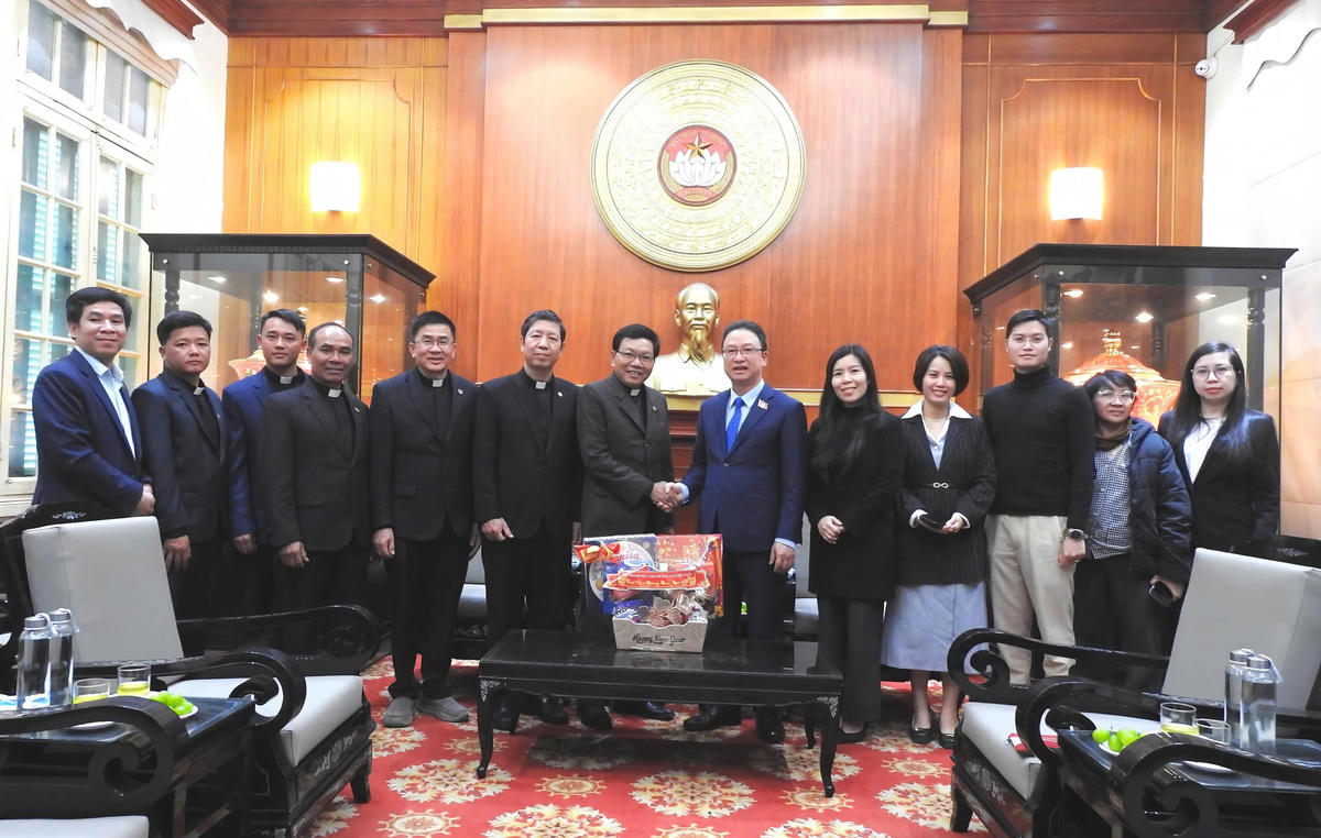 Ông Nguyễn Văn Thanh, Trưởng Ban Dân tộc và Tôn giáo, Ủy ban Trung ương MTTQ Việt Nam tiếp đoàn đại biểu Hội Thánh Tin Lành Trưởng Lão Việt Nam. . Ảnh: Văn Hoa