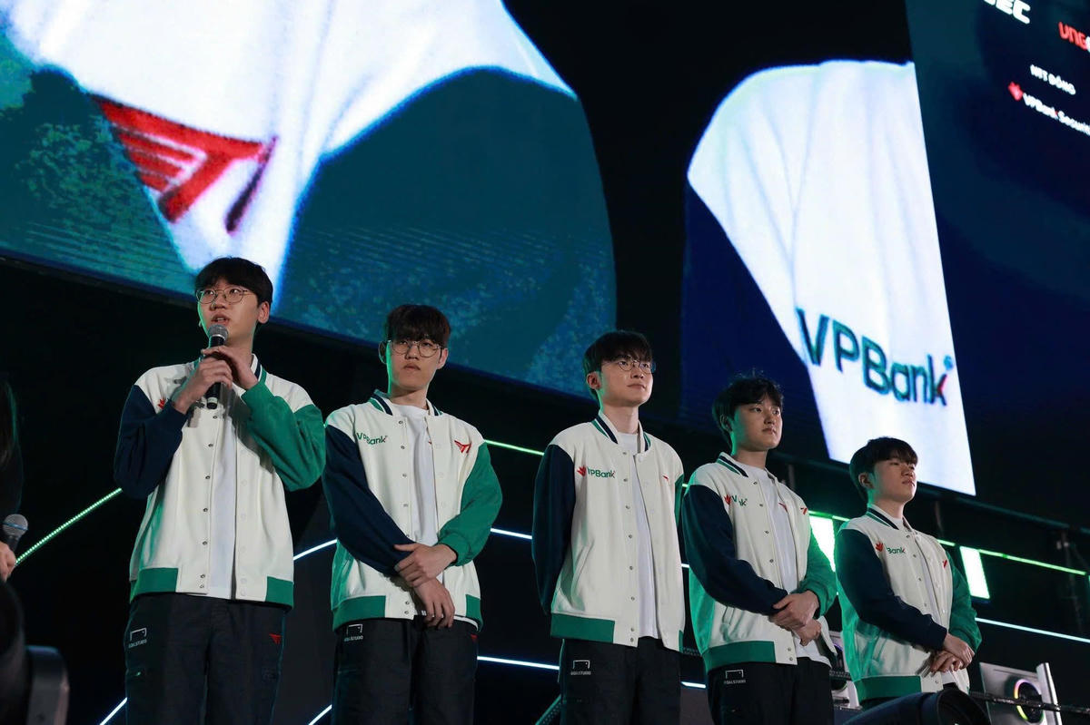 Hành trình đáng nhớ của Faker và T1 tại Việt Nam