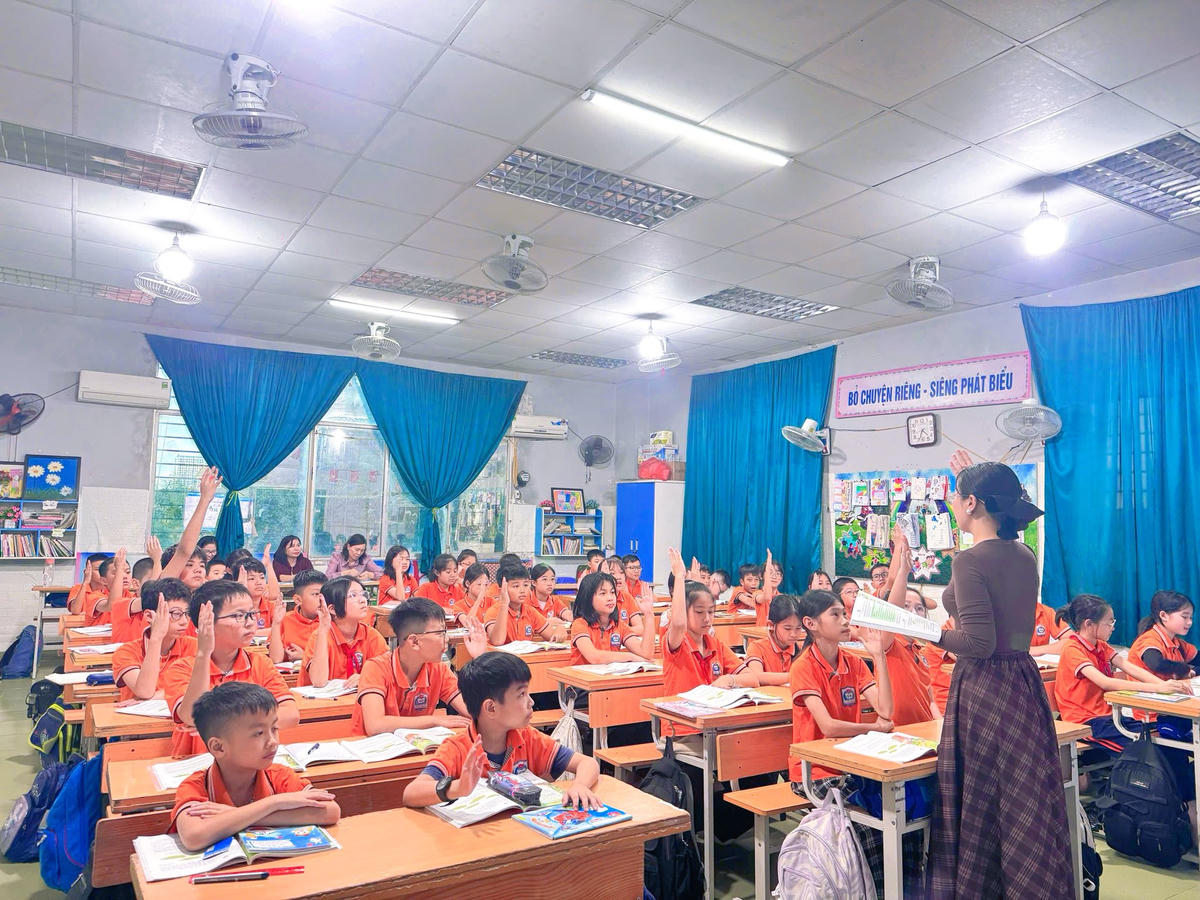 Khi học sinh tiểu học “phải” đi học trường thuê