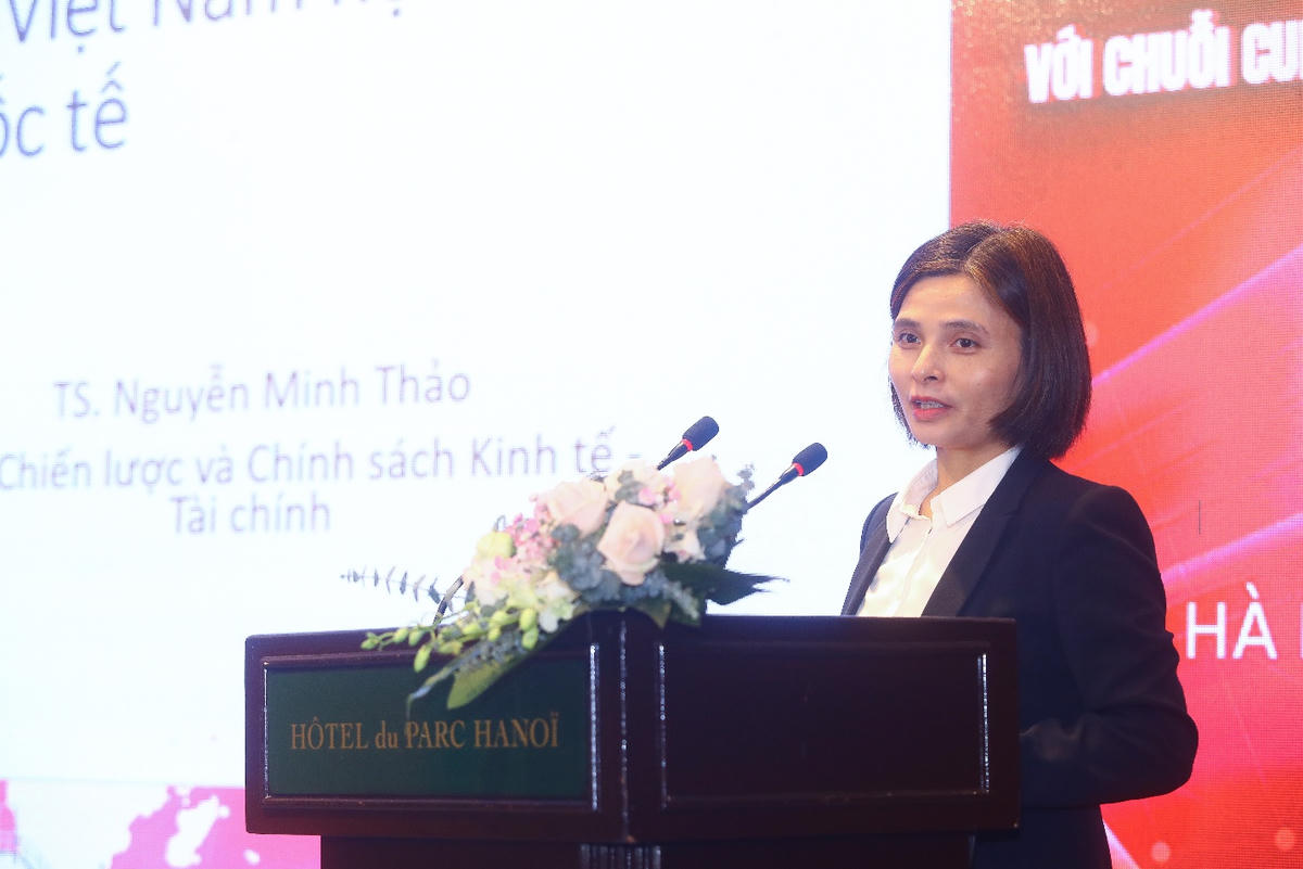 TS. Nguyễn Minh Thảo - Phó Trưởng ban Ban Phát triển doanh nghiệp và Môi trường kinh doanh (Viện Chiến lược và Chính sách Kinh tế - Tài chính- Bộ Tài chính) phát biểu tại Diễn đàn