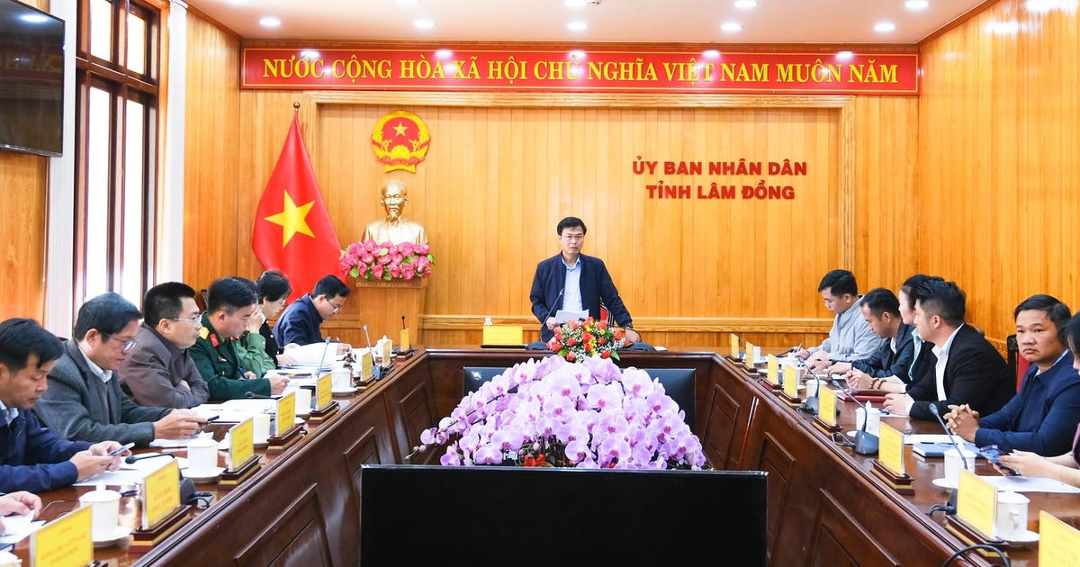 Quang cảnh cuộc họp.(ảnh X.H)