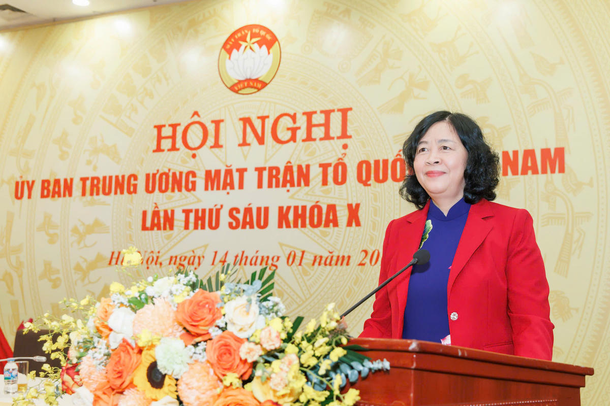 Chủ tịch UBTƯ MTTQ Việt Nam Bùi Thị Minh Hoài phát biểu tại Hội nghị. Ảnh: Quang Vinh.