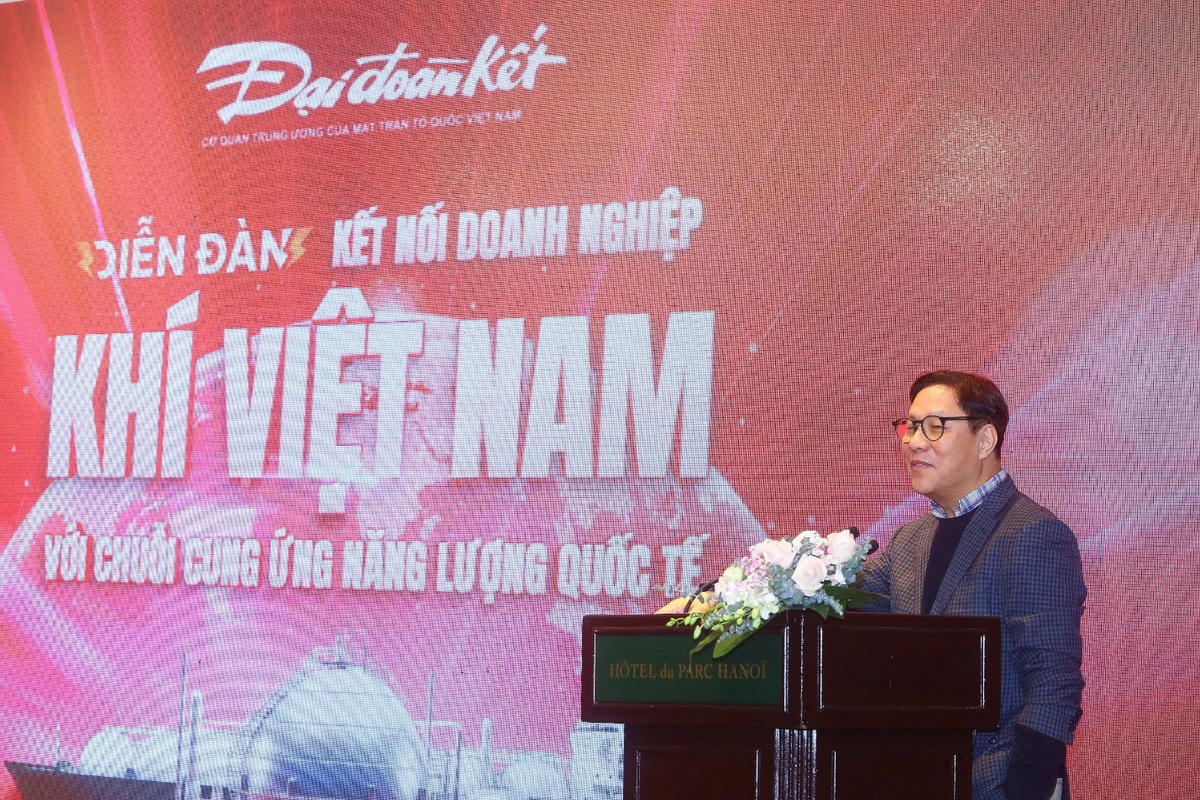 Nguyên Thứ trưởng Bộ Kế hoạch và Đầu tư Đặng Huy Đông nêu nhiều đề xuất về cơ chế mua bán, vận chuyển LNG