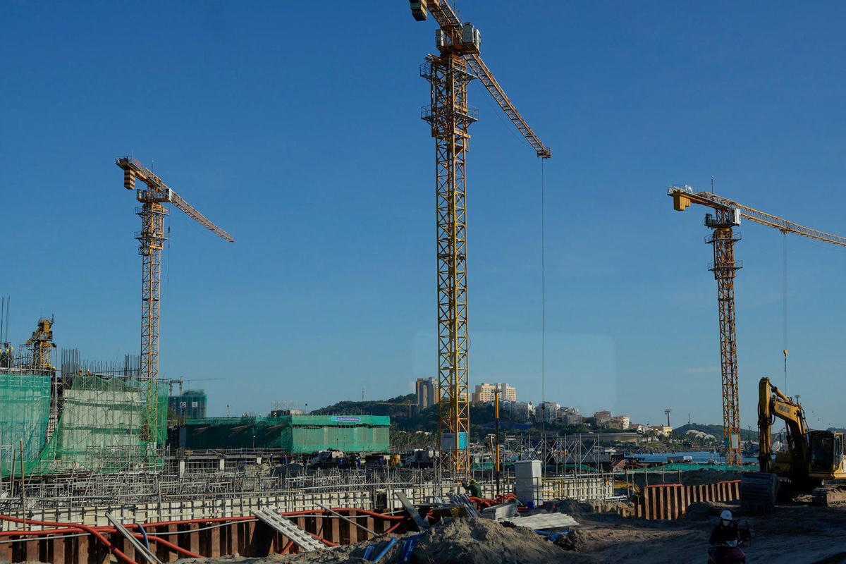 Công trình phục vụ APEC 2027 tại khu vực Bãi Đất Đỏ đang cấp tập thi công ngày đêm