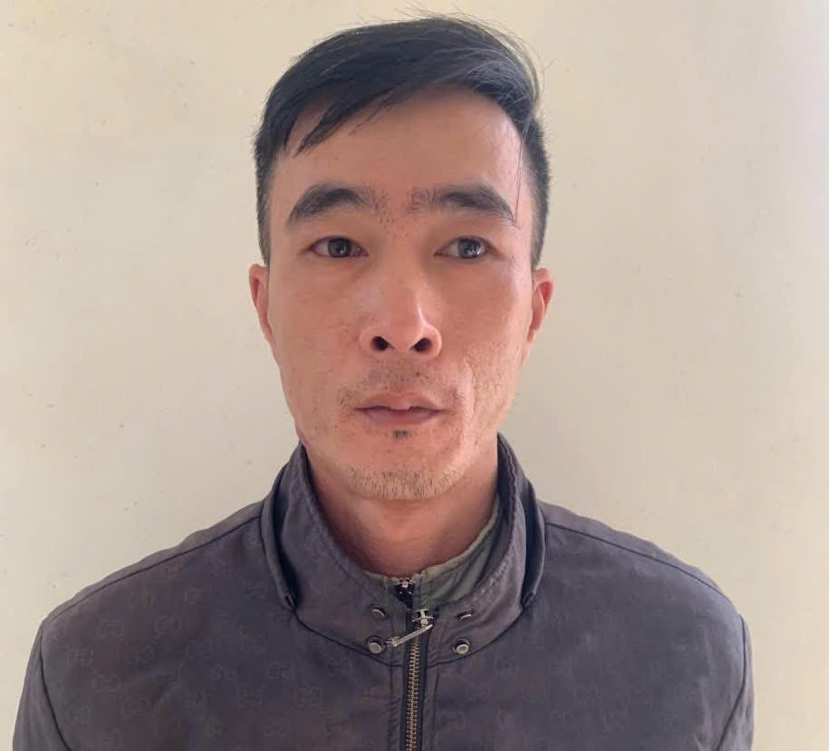 Đối tượng&nbsp;Lê Thanh Toàn tại cơ quan điều tra. Ảnh: CV.