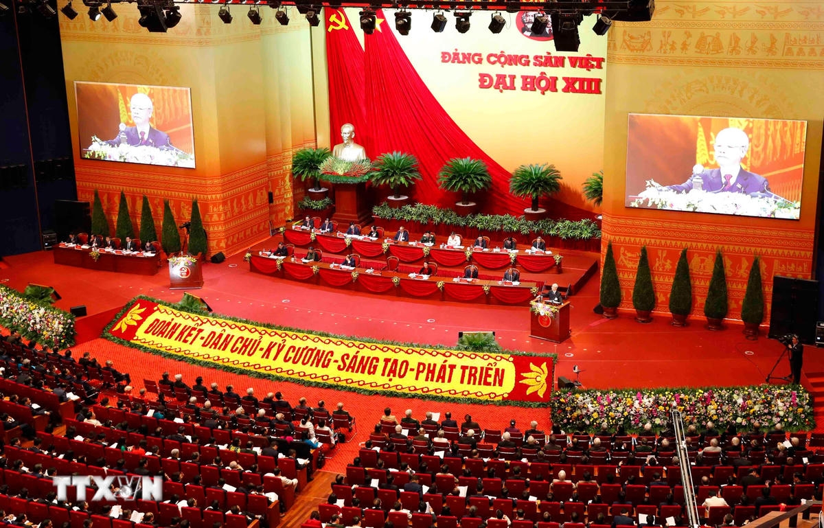 Đại hội nghe đồng chí Nguyễn Phú Trọng, Tổng Bí thư Ban Chấp hành Trung ương Đảng, Chủ tịch nước CHXHCN Việt Nam đọc Báo cáo chính trị của Ban Chấp hành Trung ương Đảng khóa XII về các văn kiện trình Đại hội XIII của Đảng. (Ảnh: TTXVN).