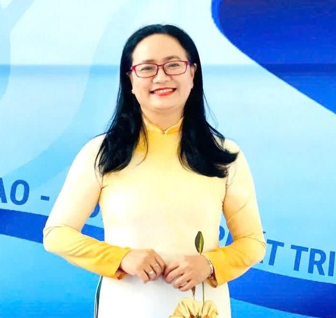 Bà Nguyễn Hoàng Vân Hạ, Phó Chủ tịch Hội Liên hiệp Phụ nữ tỉnh Khánh Hòa. Ảnh: X.H.