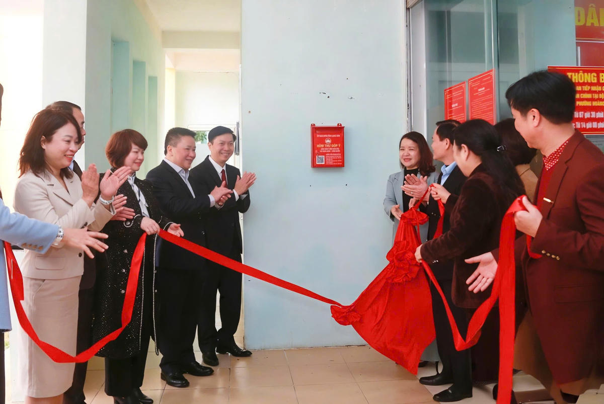 Hộp thư góp ý để lắng nghe nhân dân