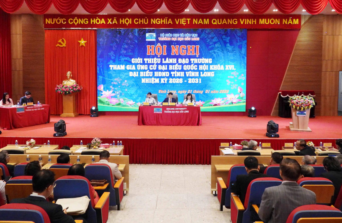Quang cảnh Hội nghị lấy ý kiến cử tri nơi Nhà giáo ưu tú, PGS.TS Lương Minh Cừ đang công tác. Ảnh: NVD