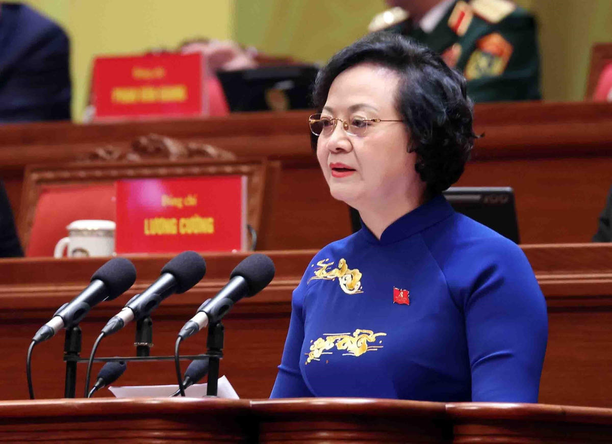 Đồng chí Phạm Thị Thanh Trà, Ủy viên Trung ương Đảng, Ủy viên Ban Thường vụ Đảng ủy Chính phủ, Phó Thủ tướng Chính phủ, tham luận về vấn đề: Xây dựng Chính phủ “Kiến tạo phát triển, liêm chính, hành động quyết liệt, phục vụ Nhân dân”
