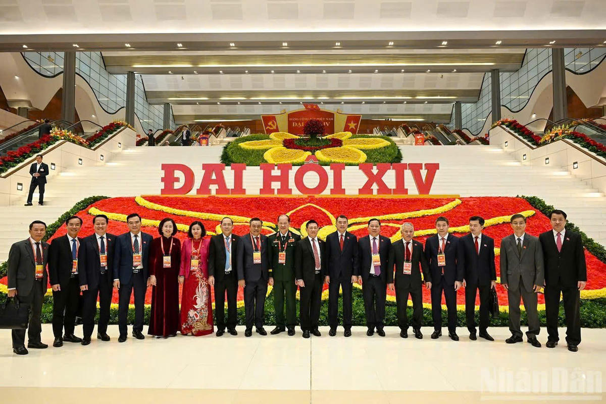 Đoàn đại biểu MTTQ, các đoàn thể Trung ương thảo luận tại&nbsp;Đại hội đại biểu toàn quốc lần thứ XIV của Đảng. Ảnh: Báo Nhân Dân