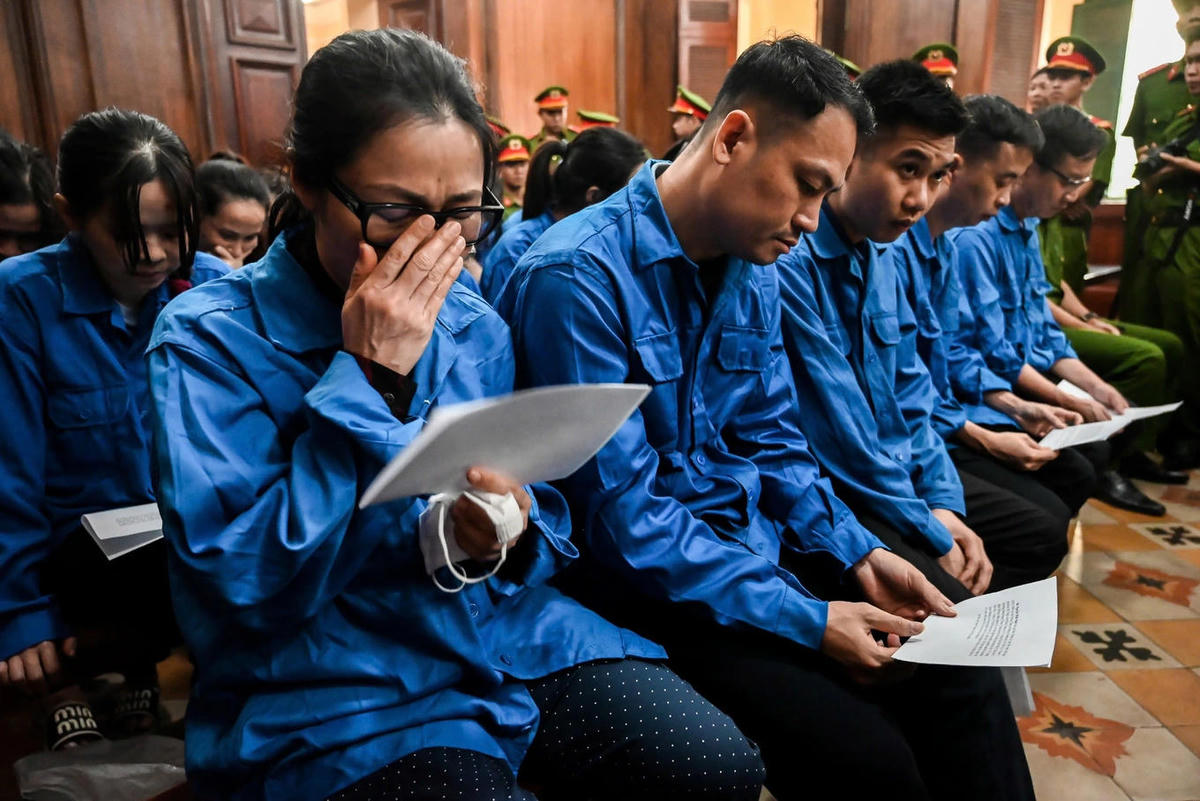 Đề nghị 22-24 năm tù cho chủ mưu vụ cấp 218.000 phiếu thử nghiệm giả 