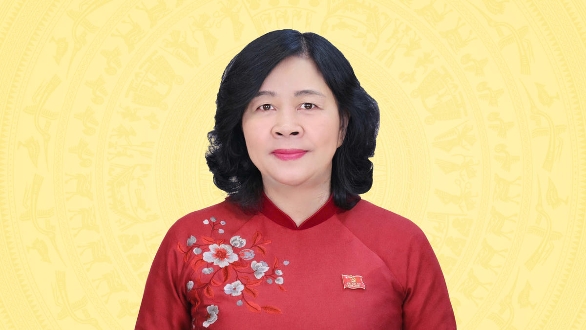 Đồng chí Bùi Thị Minh Hoài tiếp tục được bầu làm Ủy viên Bộ Chính trị khóa XIV