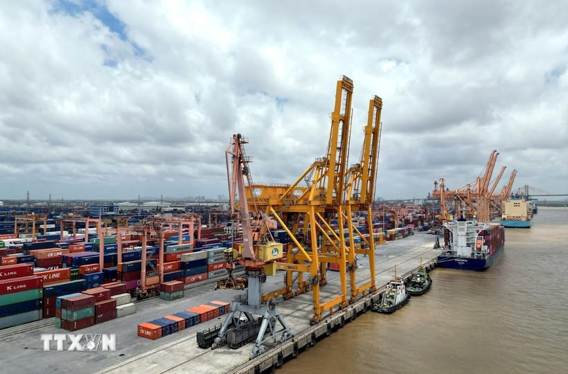 Thủ tướng chỉ đạo đẩy mạnh một số nhiệm vụ trọng tâm thực hiện mục tiêu tăng trưởng kinh tế năm 2026. (Ảnh: Tuấn Anh/TTXVN).