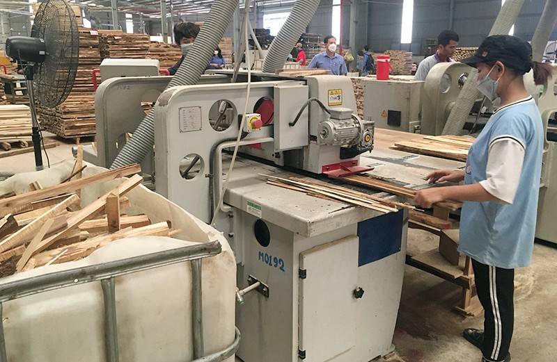 Dồi dào đơn hàng xuất khẩu gỗ 