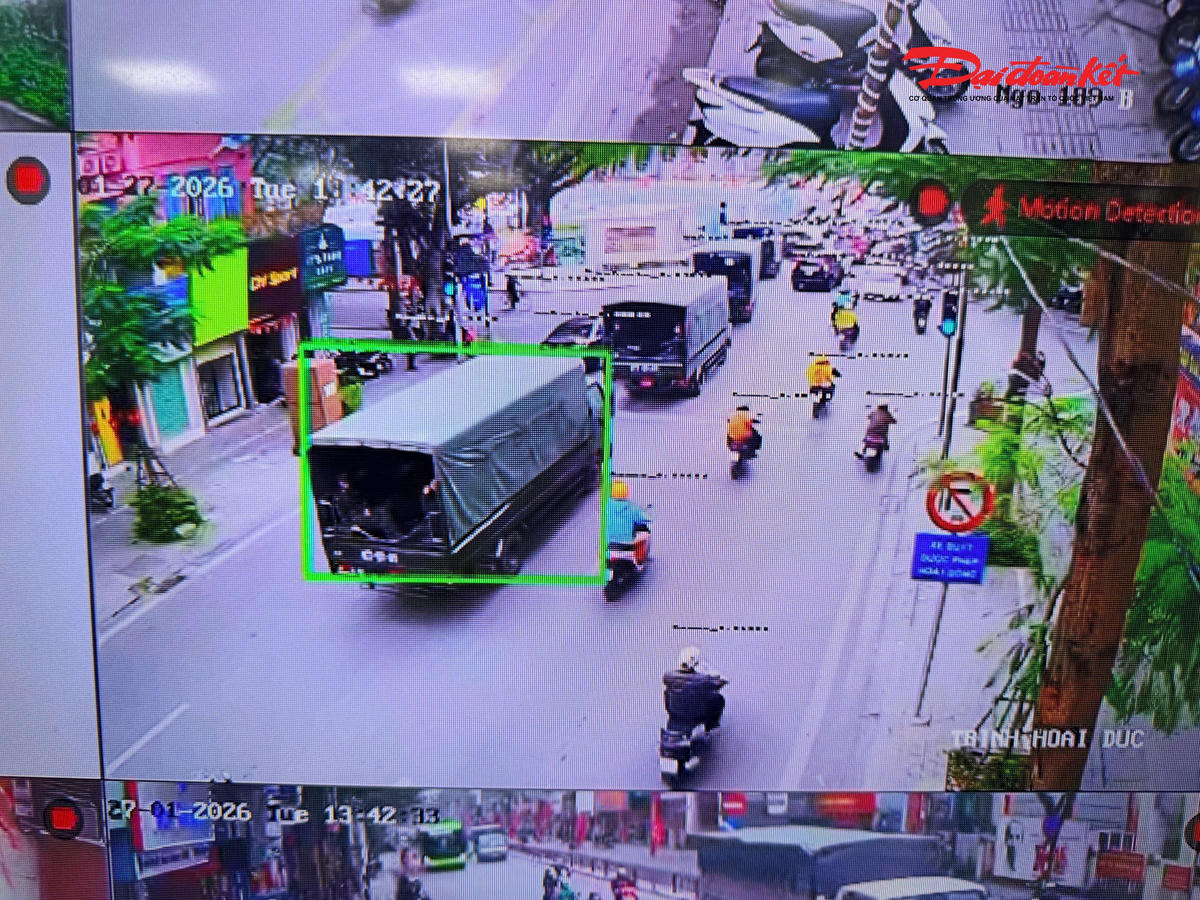 Kết quả bước đầu tại phường Ô Chợ Dừa cho thấy, việc ứng dụng công nghệ, chuyển đổi số trong công tác quản lý trật tự đô thị không chỉ giúp lực lượng công an nâng cao hiệu quả xử lý vi phạm, mà còn góp phần xây dựng nếp sống văn minh đô thị, tạo sự chuyển biến bền vững từ nhận thức đến hành động của người dân trên địa bàn.