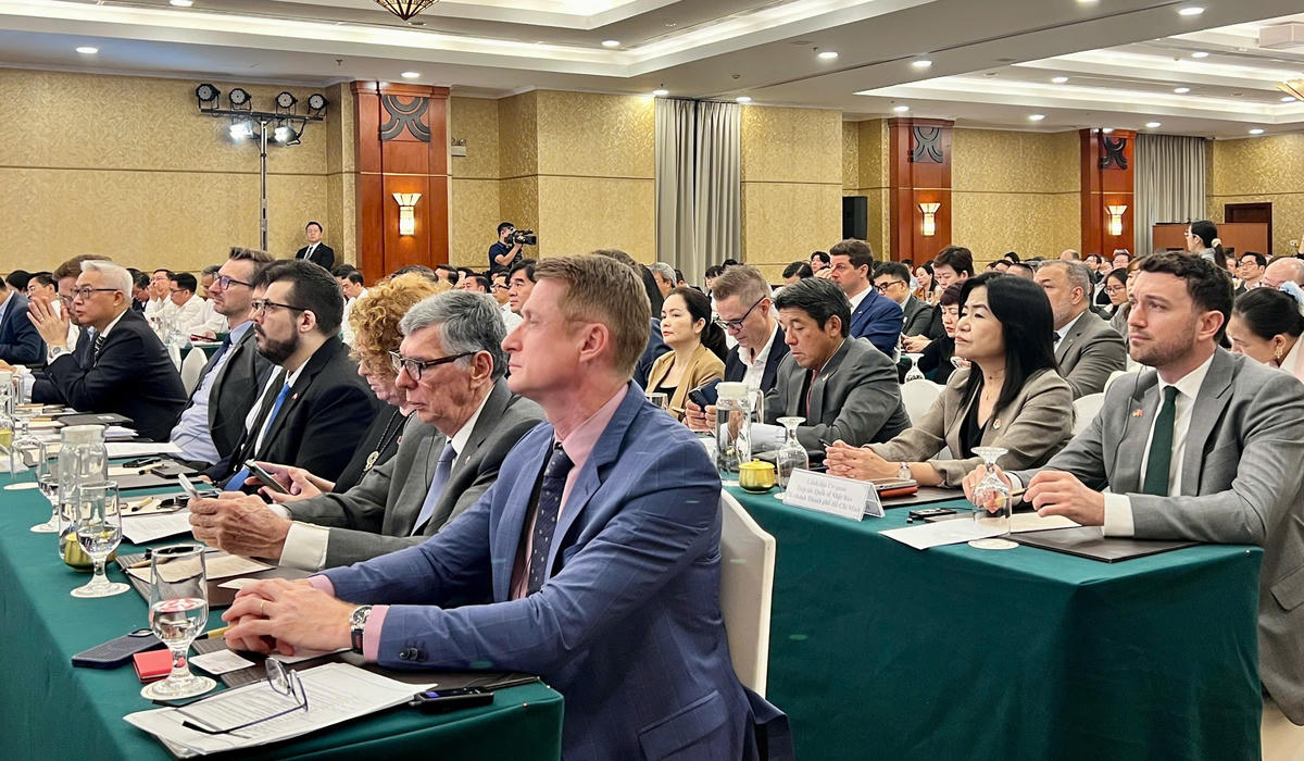 TP Hồ Chí Minh thường xuyên đối thoại nhằm tháo gỡ vướng mắc cho doanh nghiệp. Ảnh: P.Q