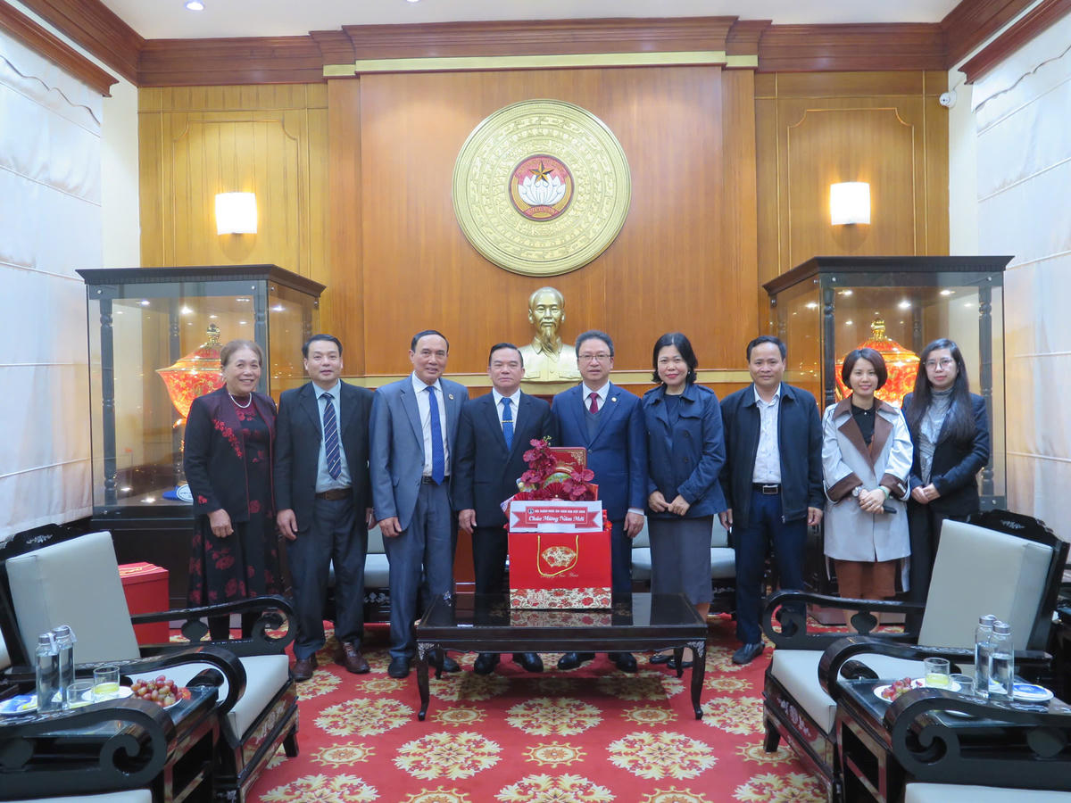 Ông Nguyễn Văn Thanh tiếp Ban lãnh đạo Hội Thánh Phúc âm Toàn vẹn Việt Nam.&nbsp;