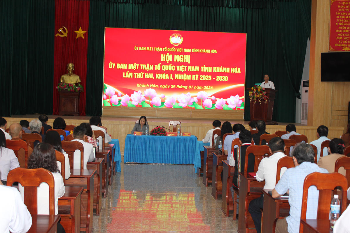 Quang cảnh hội nghị. (ảnh X.H)
