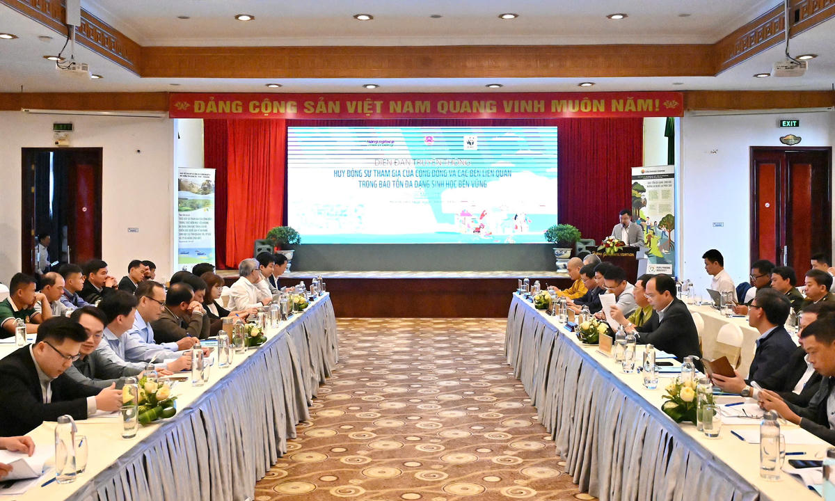 Quang cảnh diễn đàn. Ảnh: V.D.