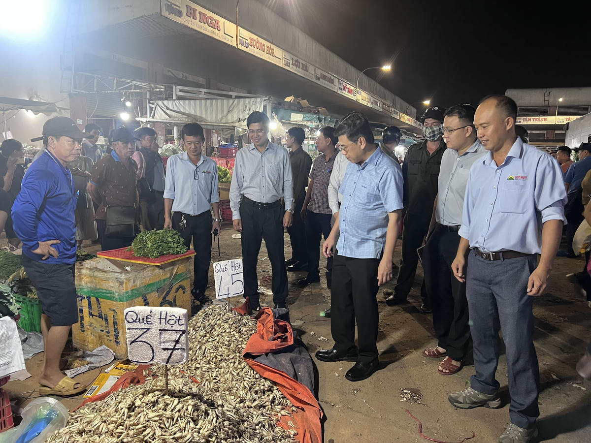 Các chợ khẳng định, cố gắng tránh tình trạng đứt nguồn cung. Ảnh: U.P