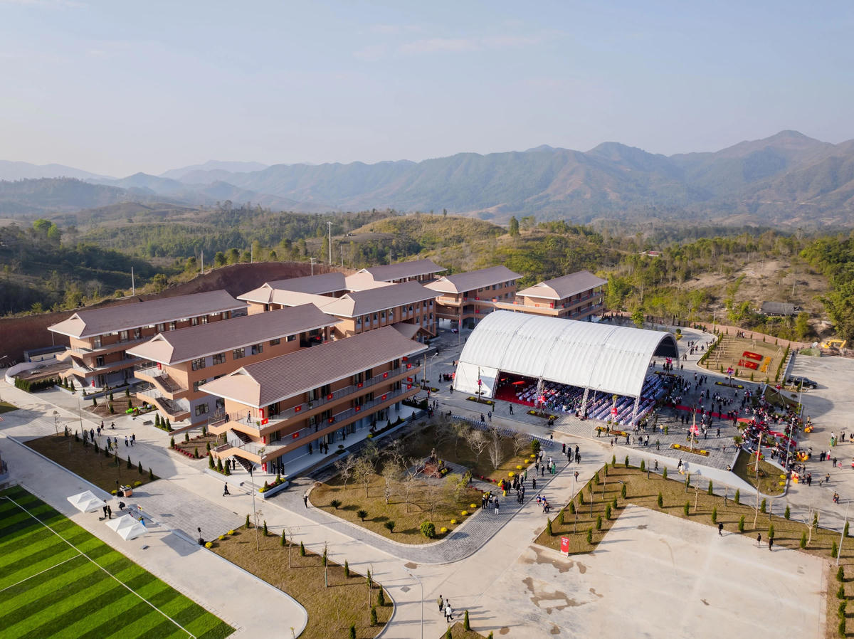 Toàn cảnh Trường phổ thông nội trú liên cấp tiểu học và THCS Si Pa Phìn.