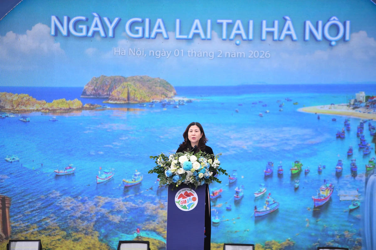 Giám đốc Sở Du lịch Hà Nội Đặng Hương Giang phát biểu chào mừng, khẳng định sự hợp tác, đồng hành trong phát triển du lịch bền vững và liên kết vùng. Ảnh: Phạm Sỹ.