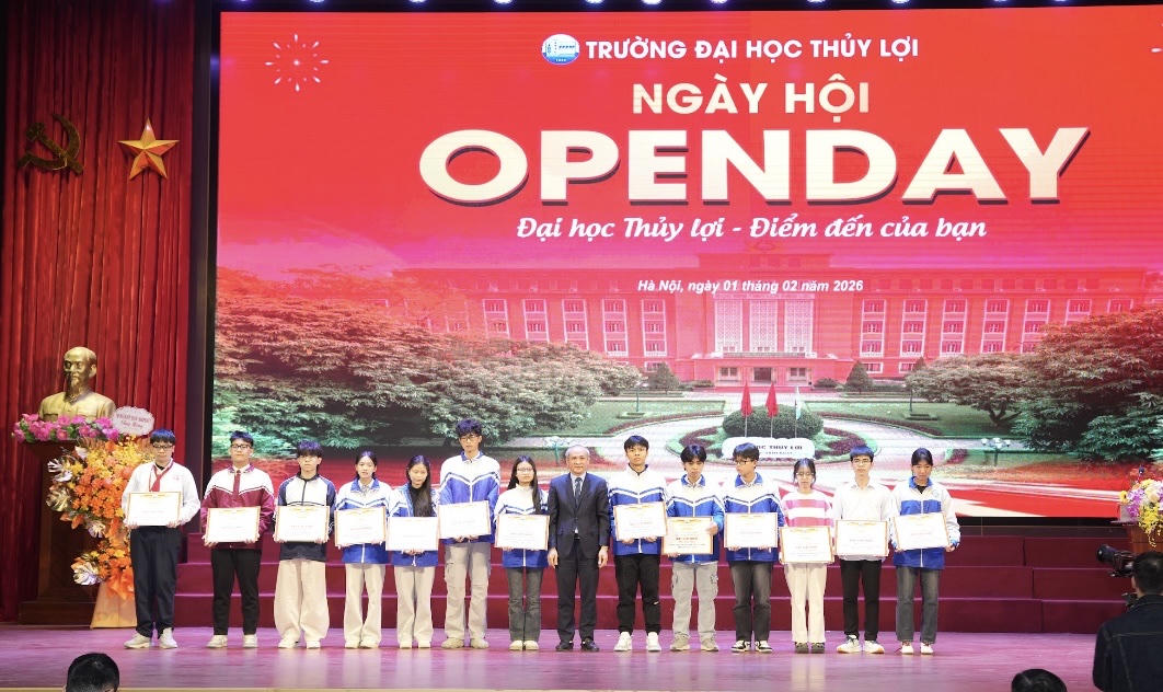 Sinh viên tiếp cận hàng nghìn cơ hội việc làm tại JobFair Đại học Thuỷ lợi