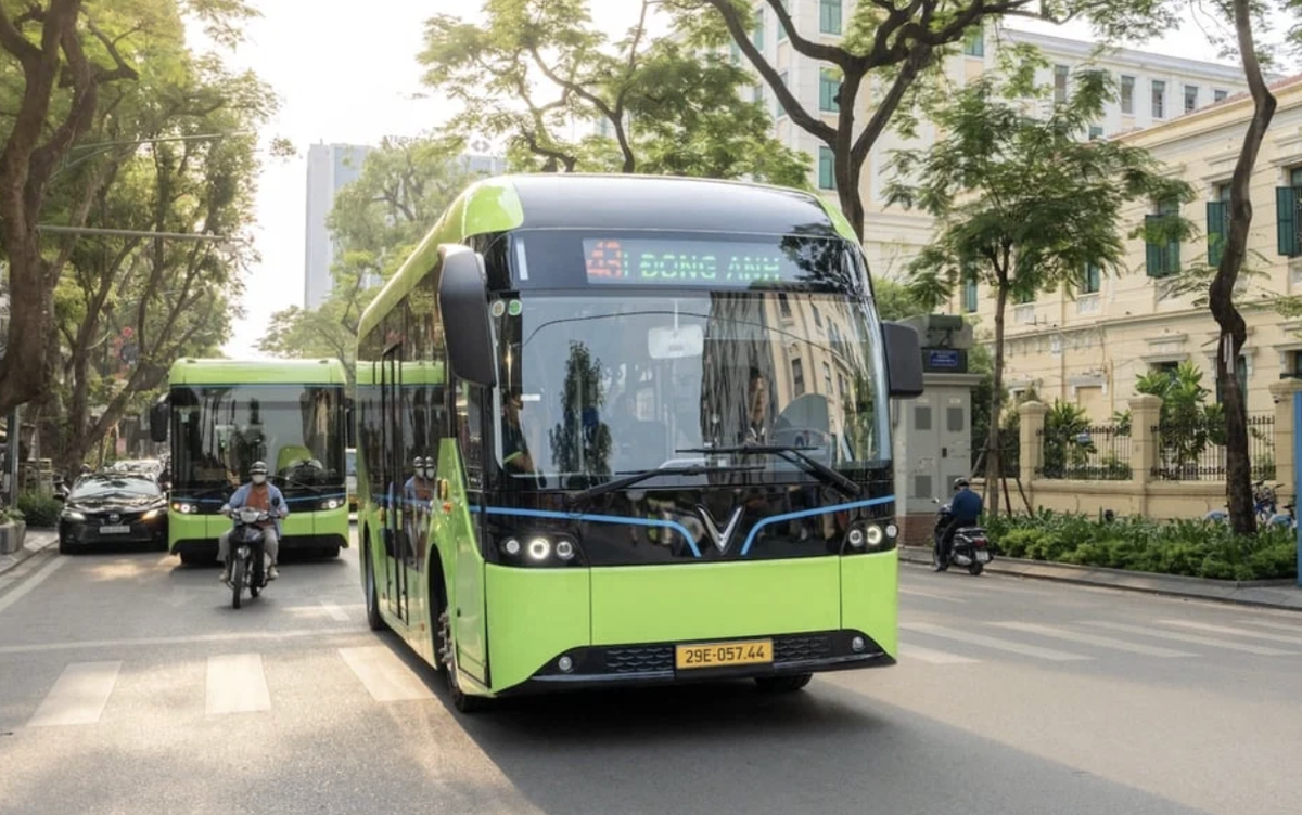 Hà Nội huy động 34 xe buýt, tăng cường hơn 360 lượt/ngày phục vụ Hội chợ Quốc gia Mùa Xuân 2026,.